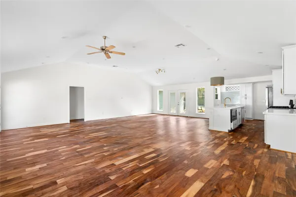 $2,500 | 5515 Warm Springs Road, Houston, TX 77035