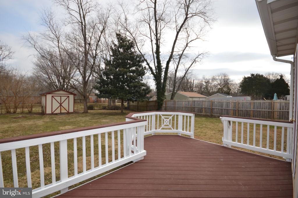 10299 Abbott Road Manassas, VA 20110 - Photo 20 of 22 Deck