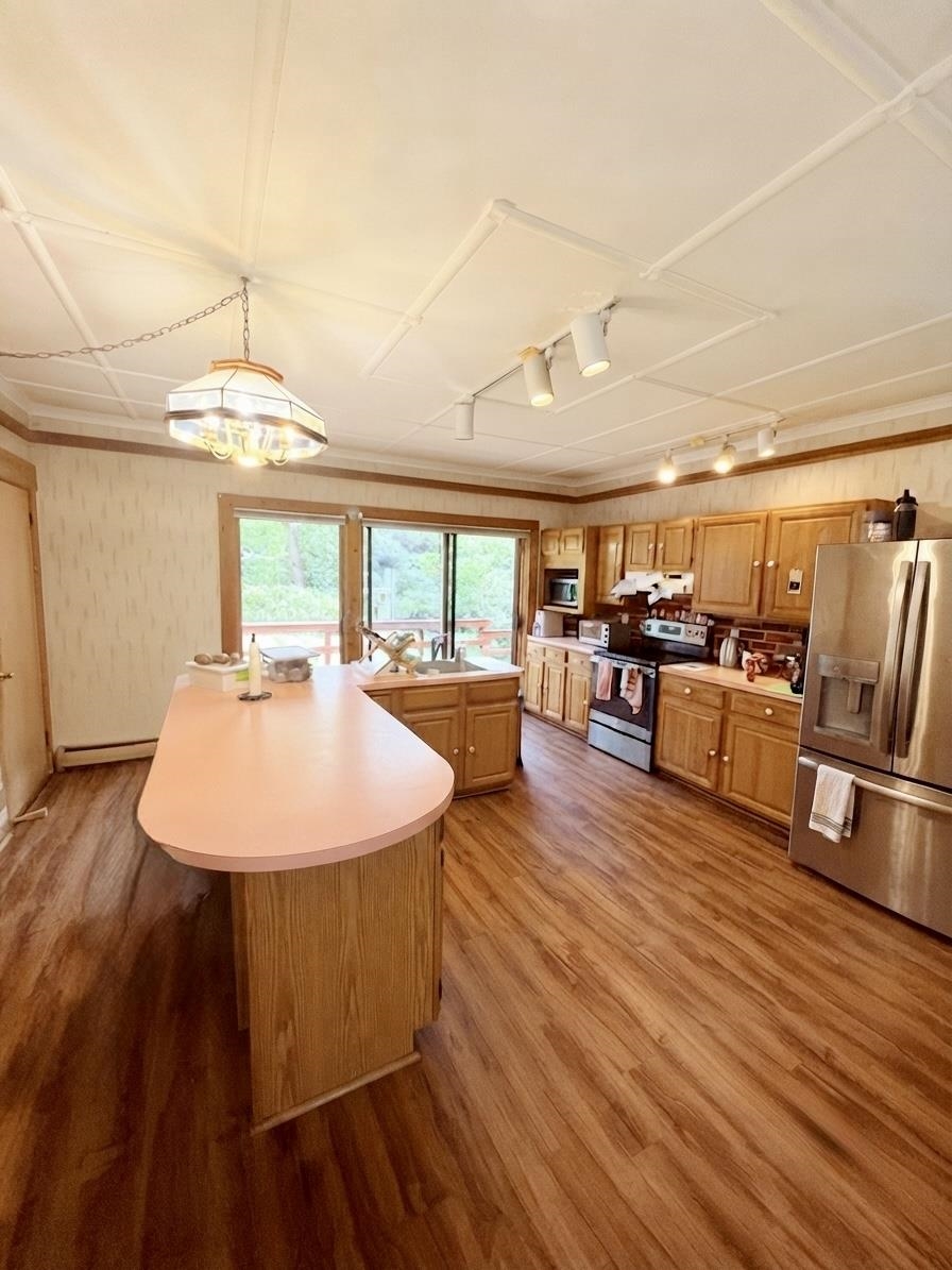 66 Elm Street Lancaster, NH 03584 - Photo 9 of 55