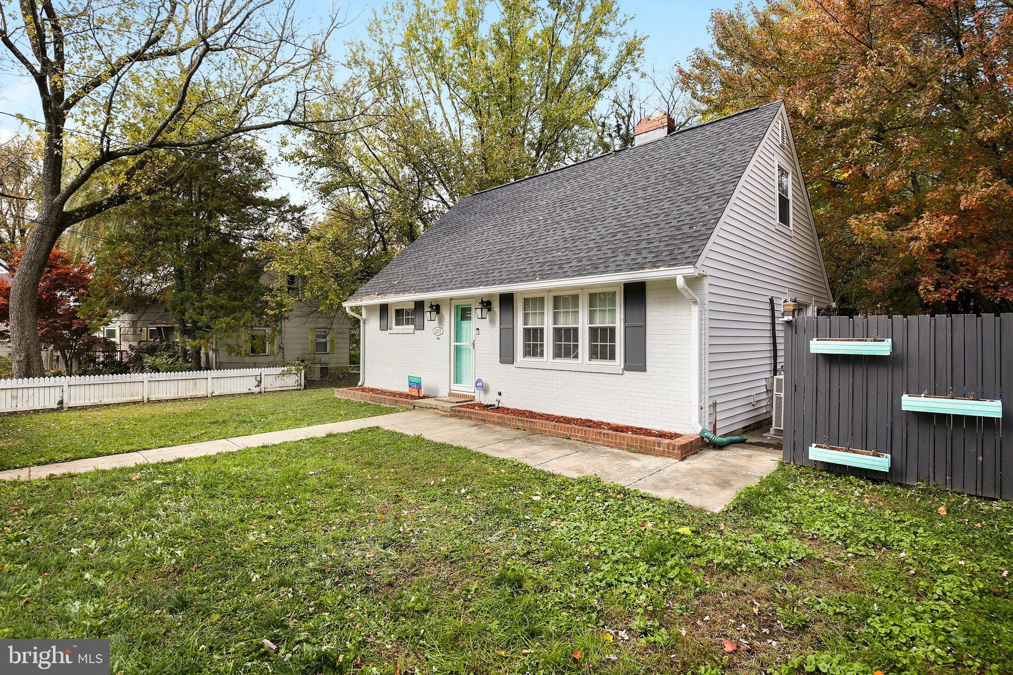 2203 Luzerne Avenue Silver Spring, MD 20910 - Photo 2 of 30 Gallery Image 2