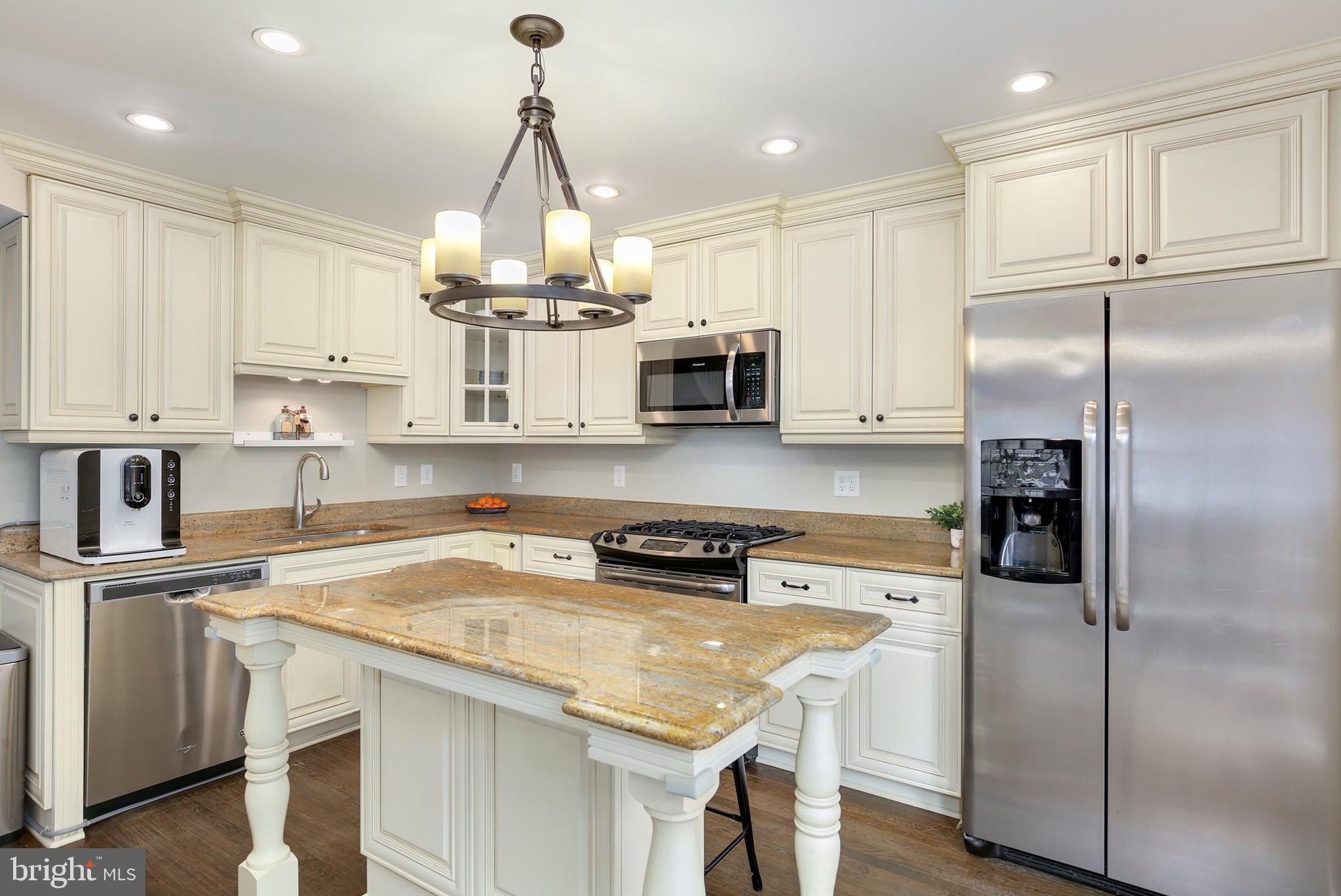 2203 Luzerne Avenue Silver Spring, MD 20910 - Photo 11 of 30 Gallery Image 11