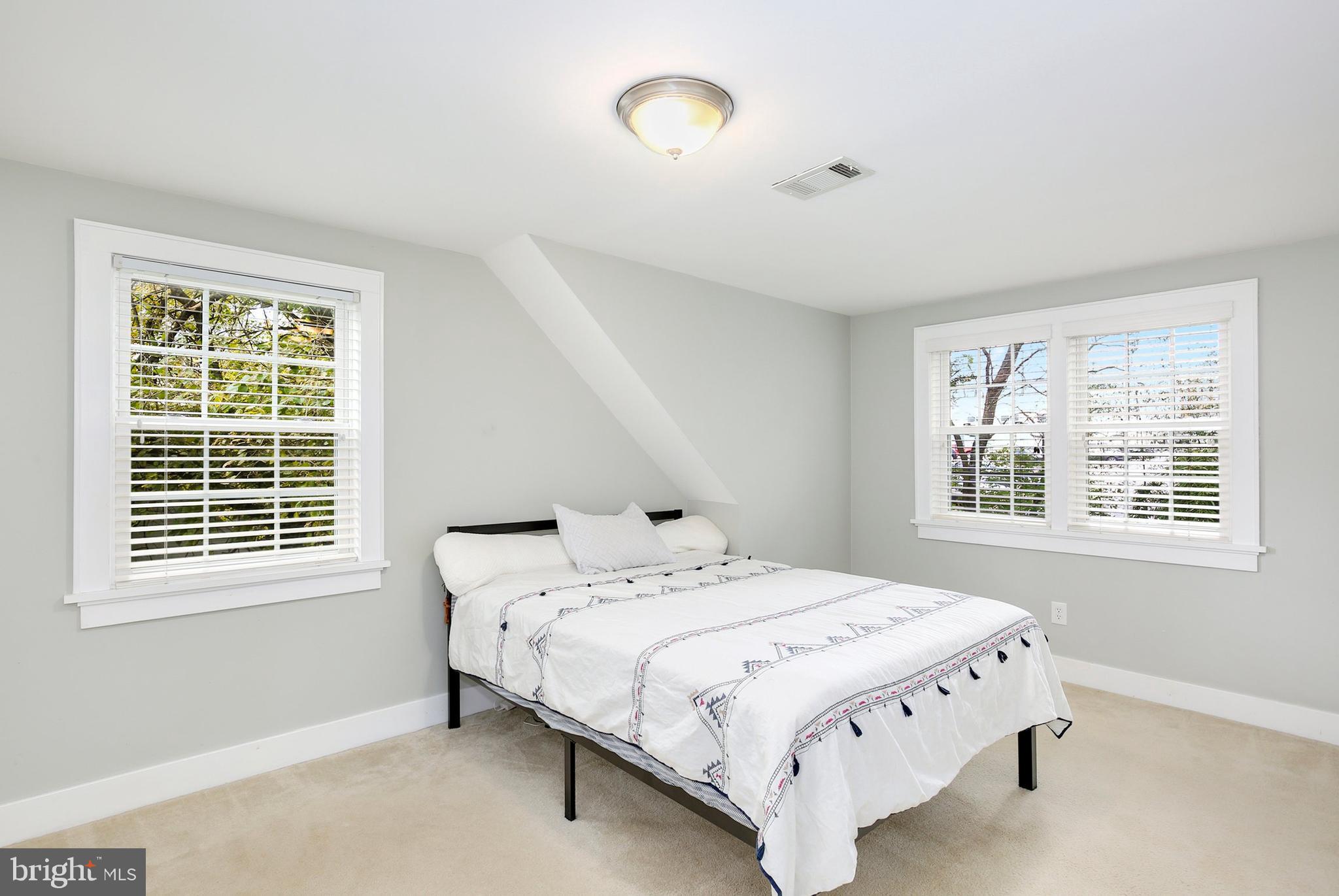 2203 Luzerne Avenue Silver Spring, MD 20910 - Photo 15 of 30 Gallery Image 15