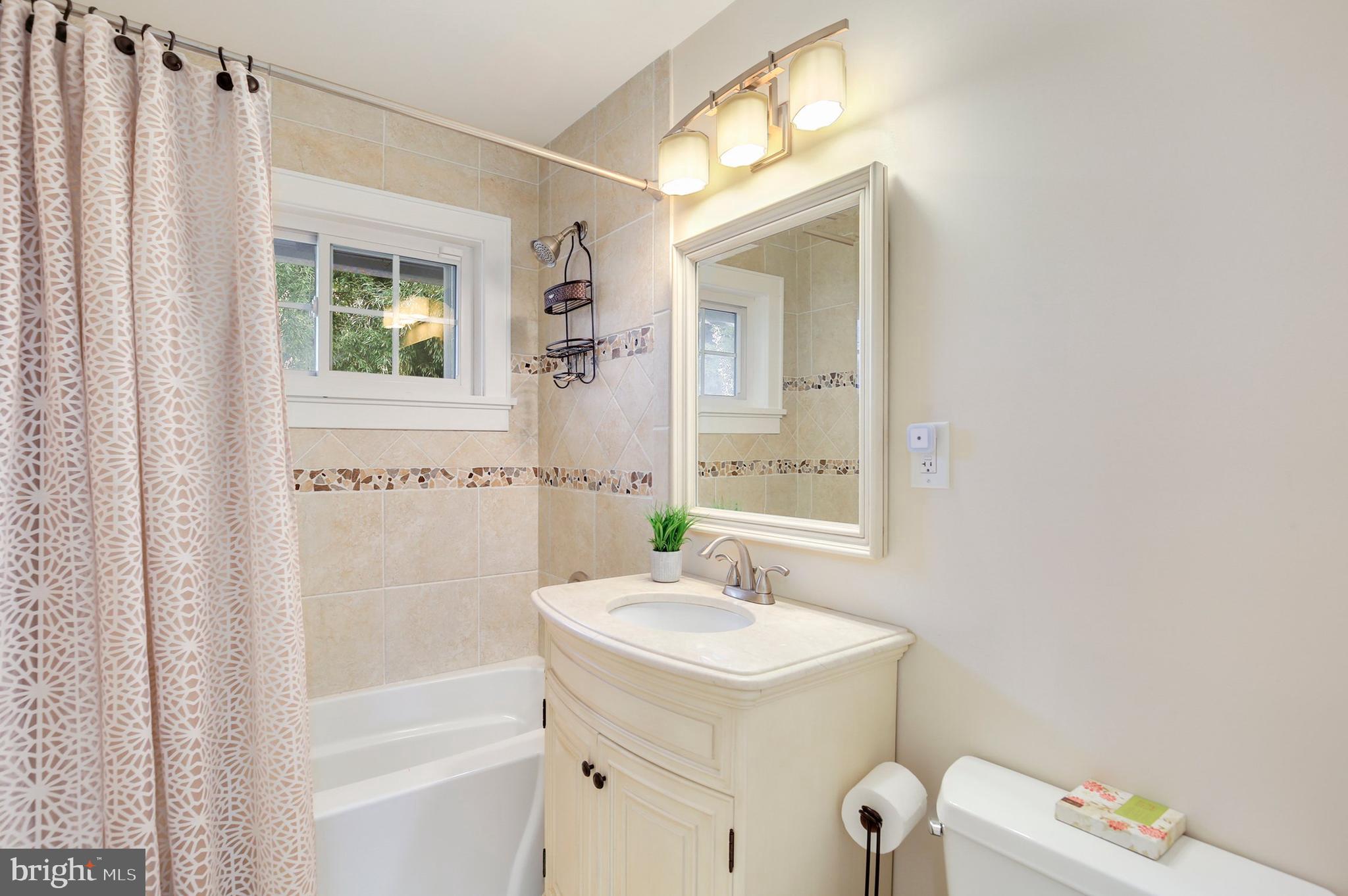 2203 Luzerne Avenue Silver Spring, MD 20910 - Photo 25 of 30 Gallery Image 25
