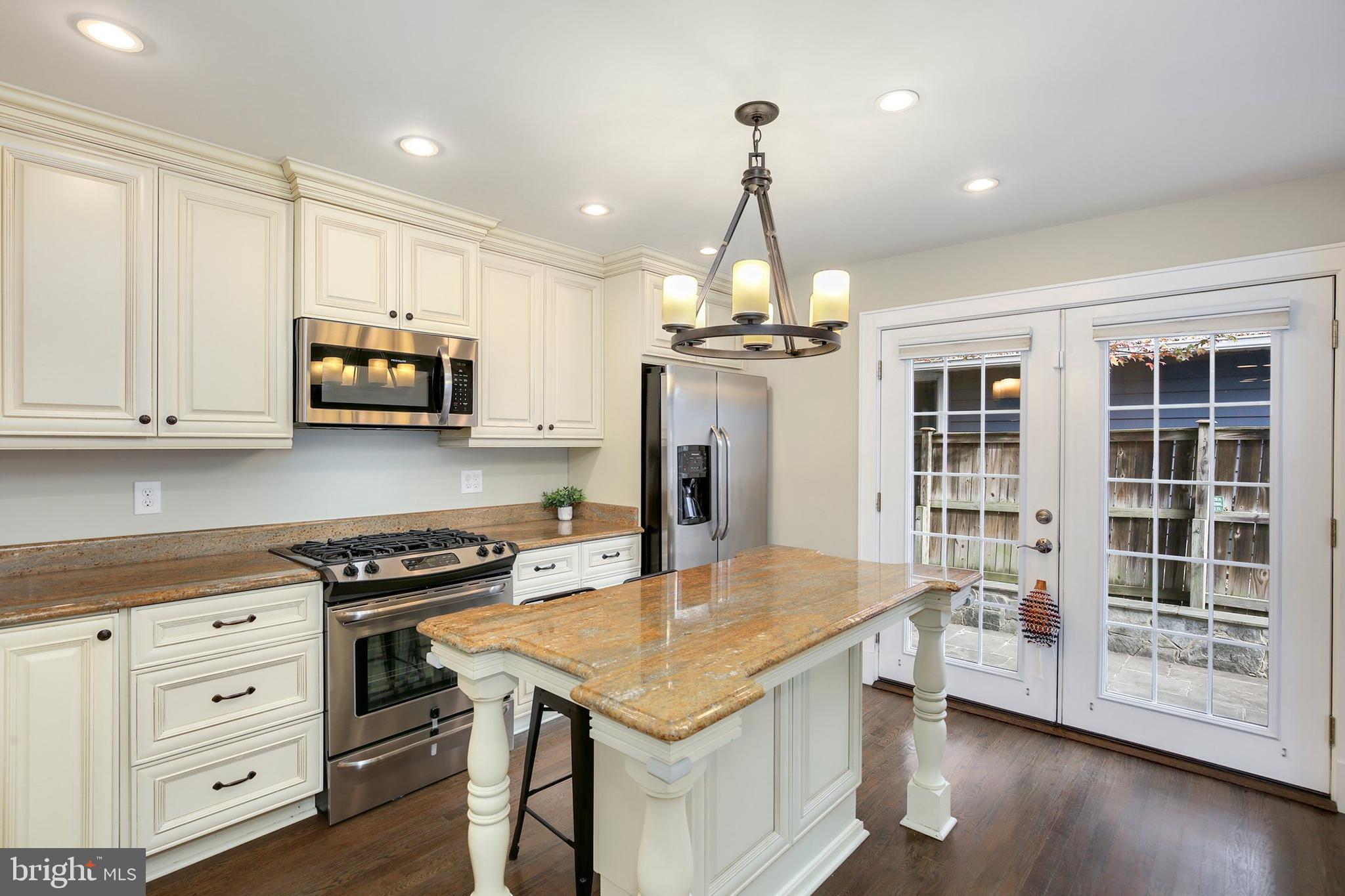 2203 Luzerne Avenue Silver Spring, MD 20910 - Photo 10 of 30 Gallery Image 10