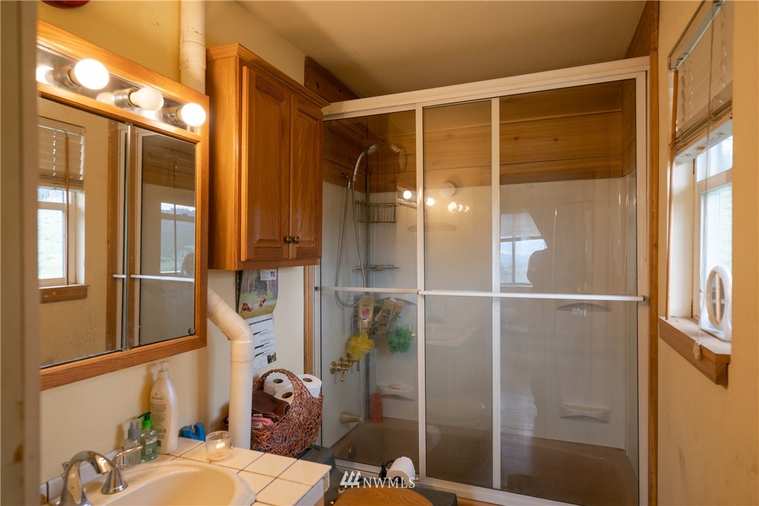18 Cascade View Drive Riverside, WA 98849 - Photo 10 of 25 Gallery Image 10
