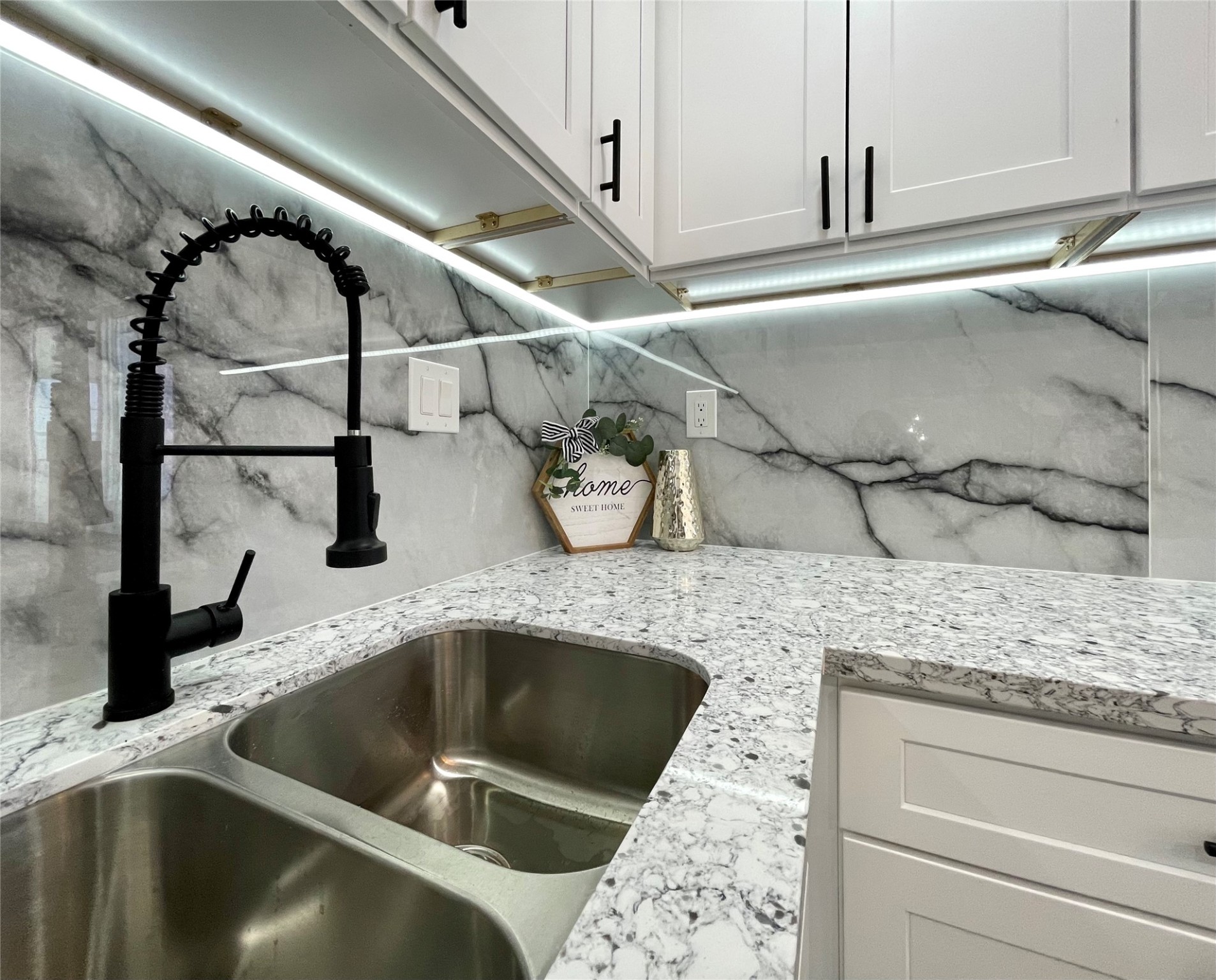 1031 15th Street Dickinson, TX 77539 - Photo 10 of 50