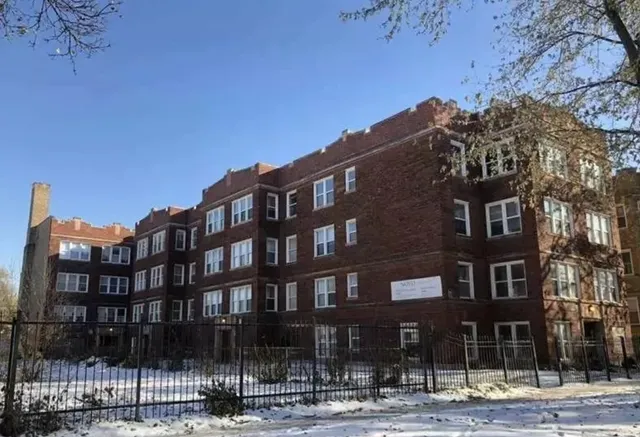 $1,200 | 7033 South Indiana Avenue, Unit 1S, Chicago, IL 60637