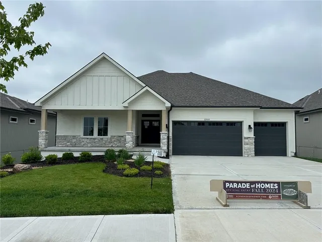 $899,990 | 22060 West 114th Street, Olathe, KS 66061