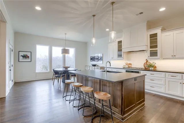 $899,990 | 22060 West 114th Street, Olathe, KS 66061