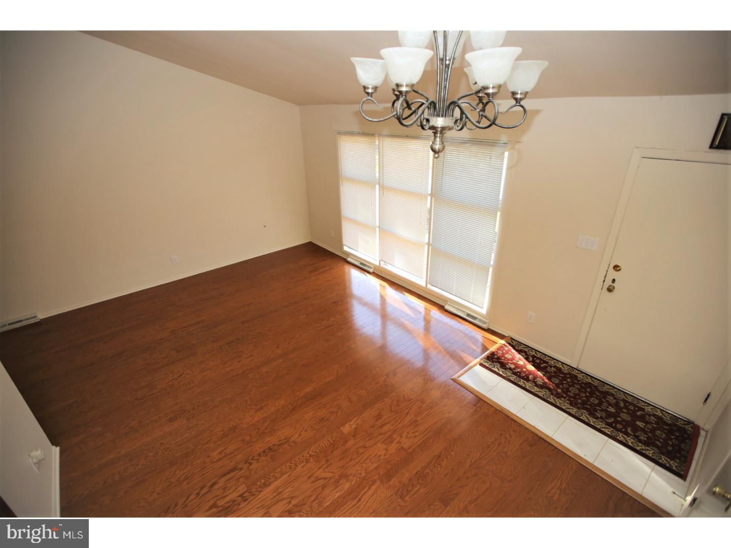 42 Penn Lyle Road Princeton Junction, NJ 08550 - Photo 3 of 25