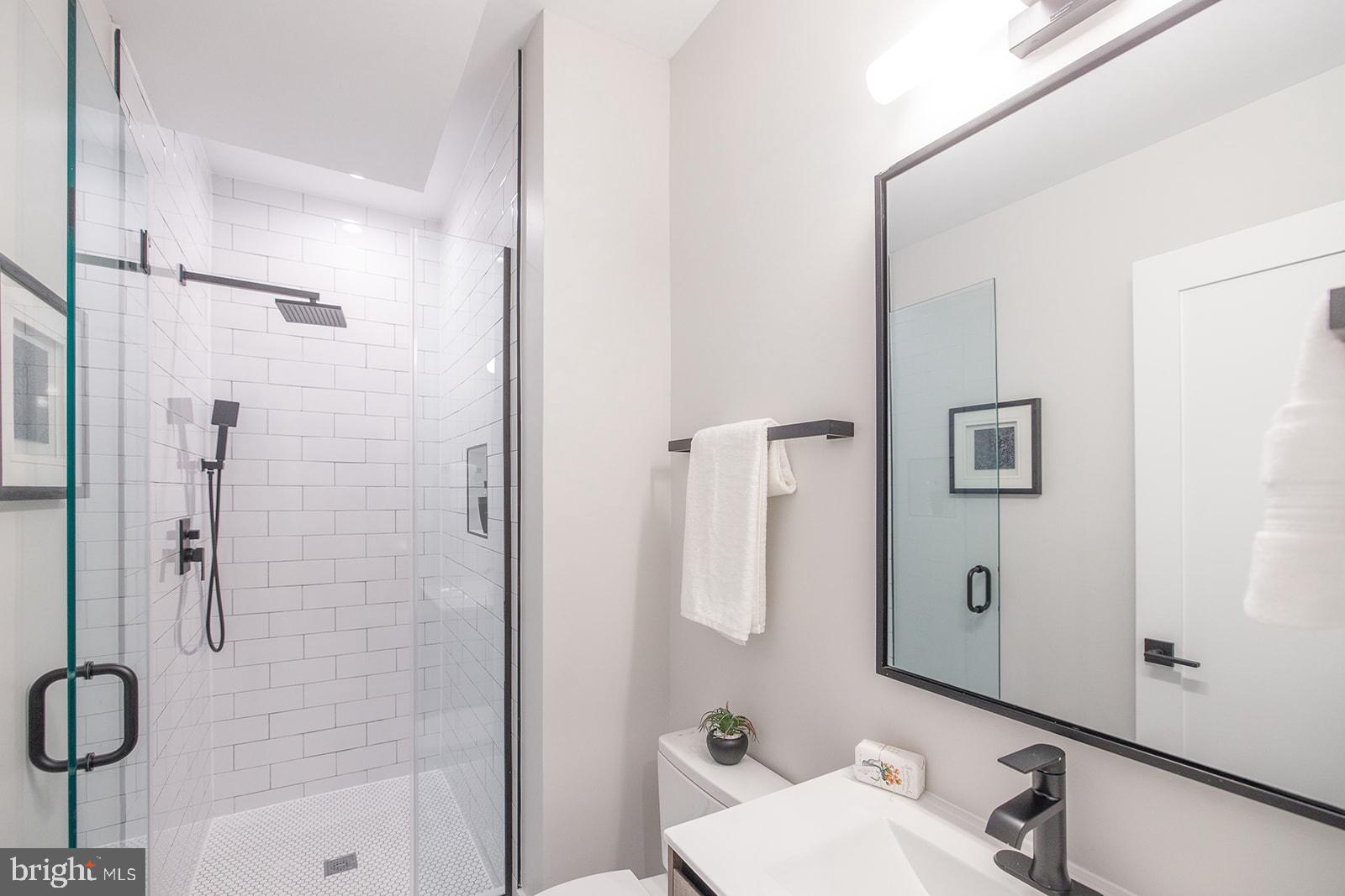 2244 Ontario Road Northwest, Unit 4 Washington, DC 20009 - Photo 19 of 29