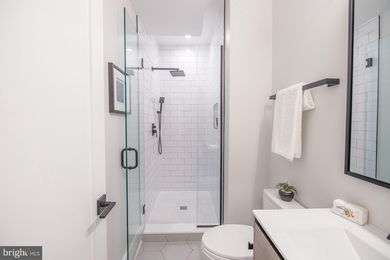 2244 Ontario Road Northwest, Unit 4 Washington, DC 20009 - Photo 20 of 29