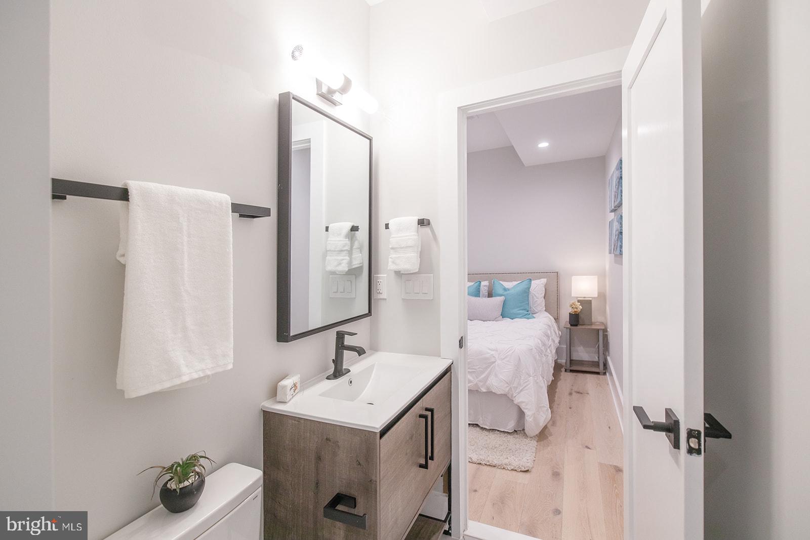 2244 Ontario Road Northwest, Unit 4 Washington, DC 20009 - Photo 21 of 29