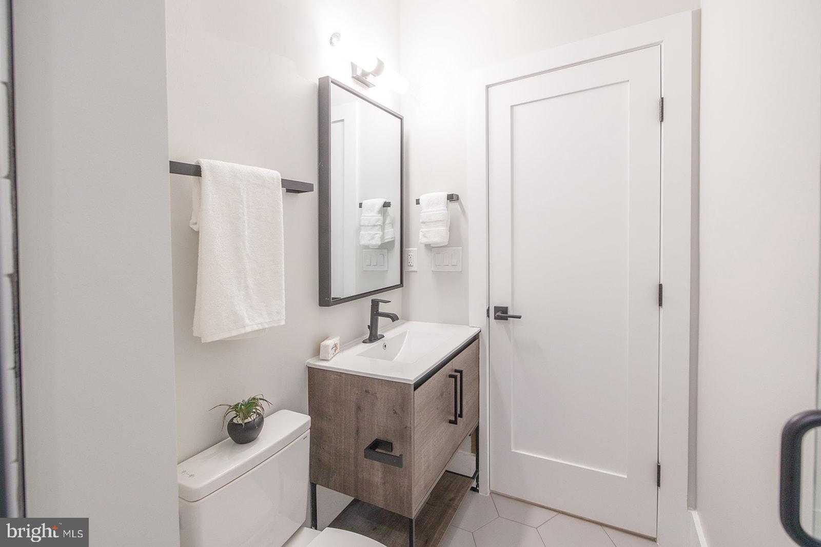 2244 Ontario Road Northwest, Unit 4 Washington, DC 20009 - Photo 22 of 29