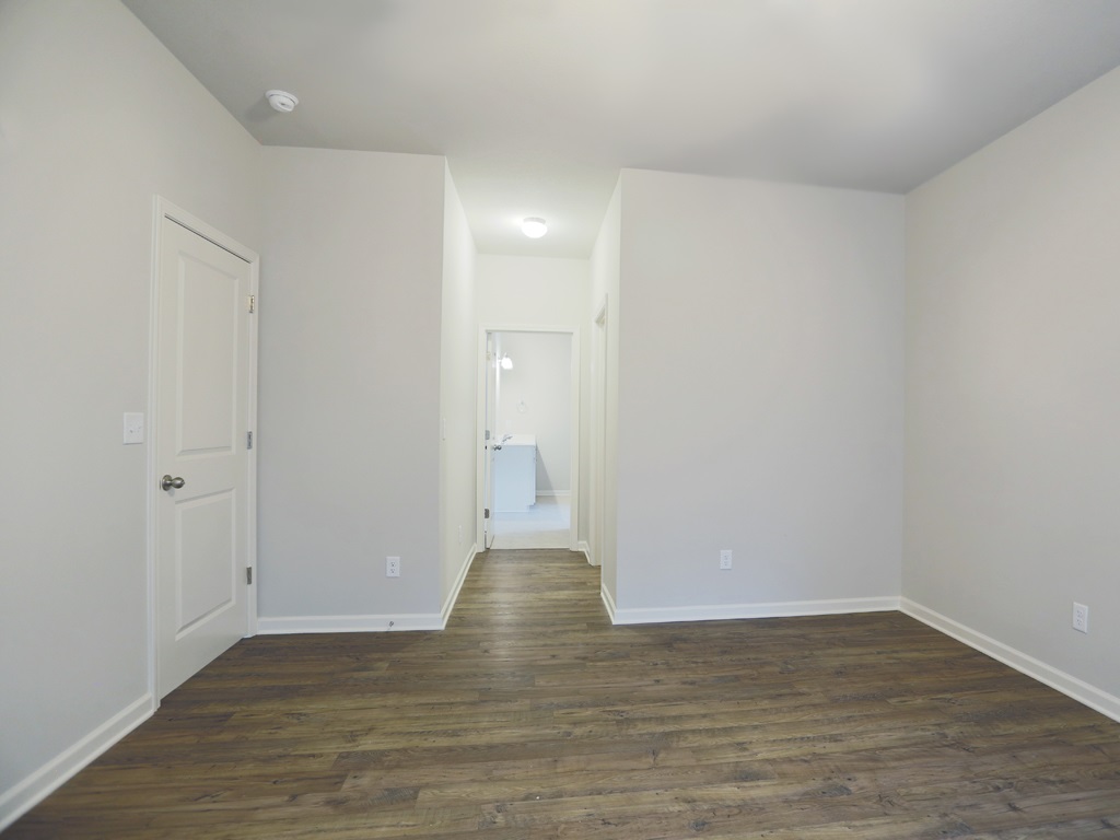 5357 Crossfield Road Memphis, TN 38109 - Photo 7 of 11