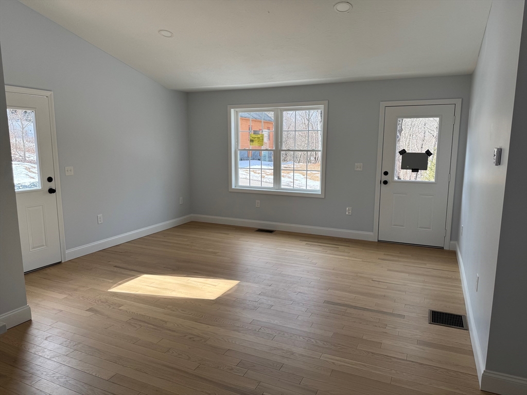128 Orange Street Athol, MA 01331 - Photo 4 of 10