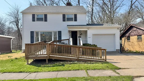 $264,900 | 2620 Botham Court, St. Joseph, MI 49085