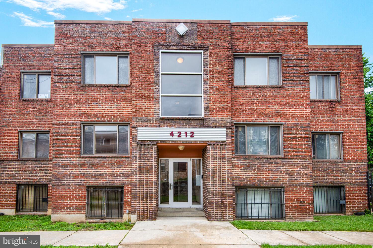 4212 Benning Road Northeast, Unit 5 Washington, DC 20019 - Photo 1 of 20