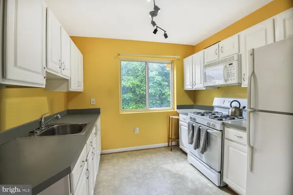 $148,000 | 4212 Benning Road Northeast, Unit 5, Washington, DC 20019