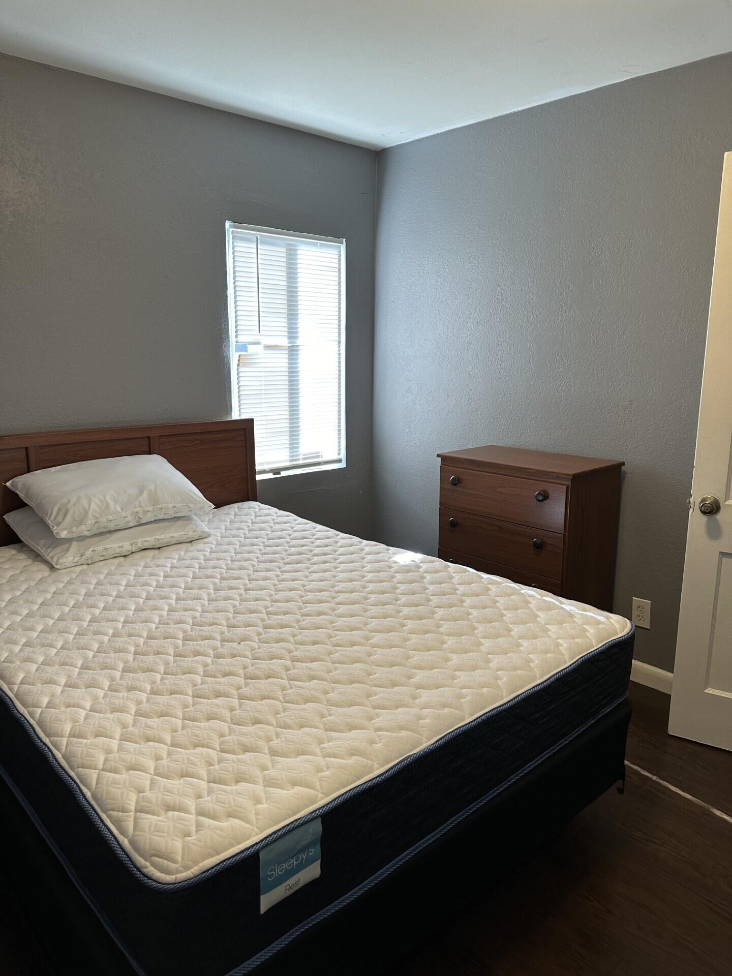 8 Hemlock Circle Chattanooga, TN 37419 - Photo 8 of 11 Master Bedroom