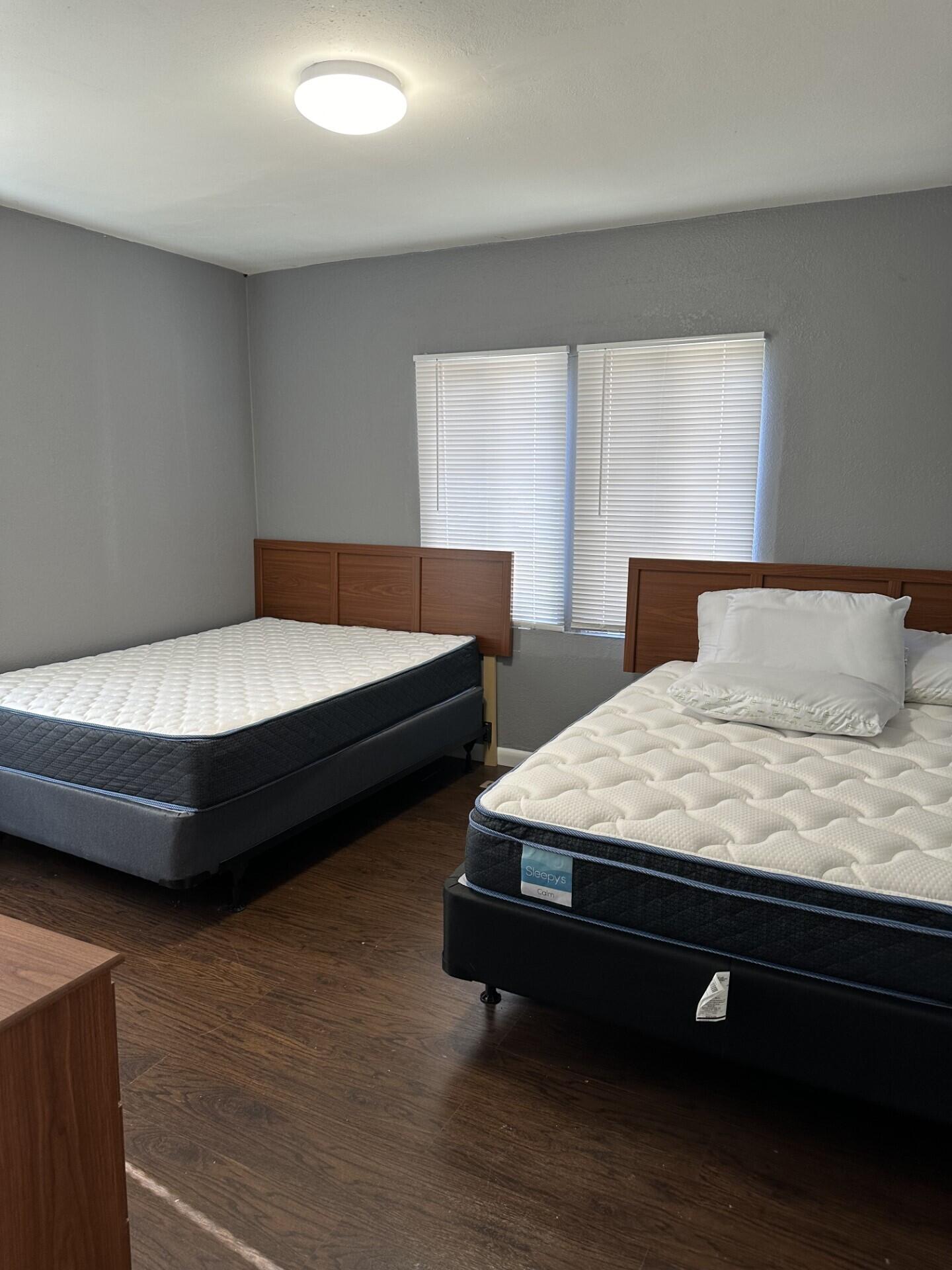 8 Hemlock Circle Chattanooga, TN 37419 - Photo 10 of 11 Bedroom 1