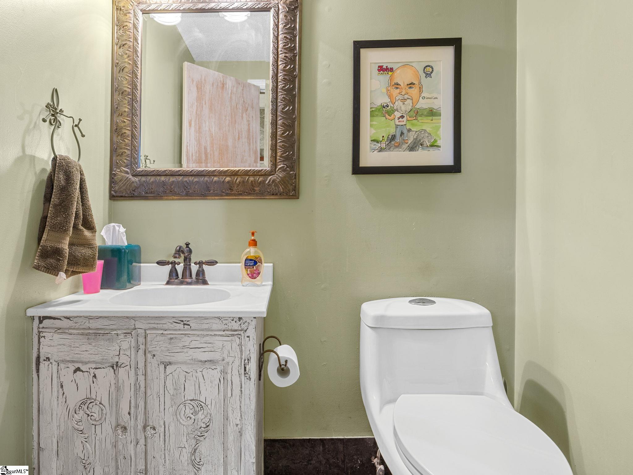 405 Loop Road Campobello, SC 29322 - Photo 14 of 49