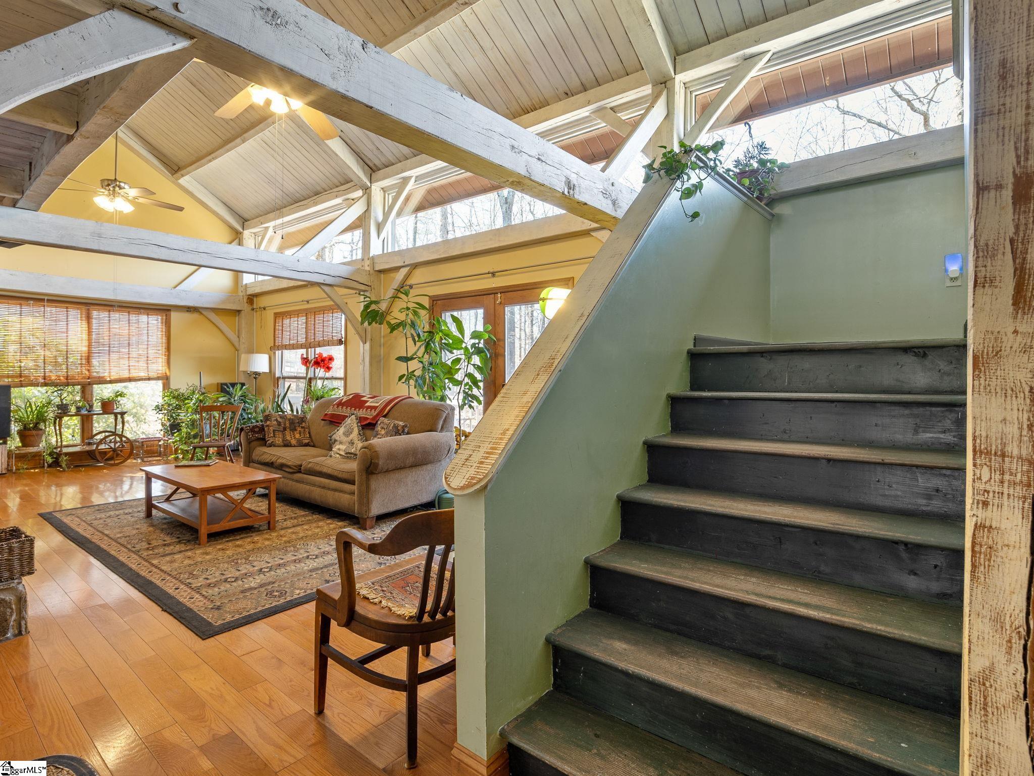 405 Loop Road Campobello, SC 29322 - Photo 15 of 49