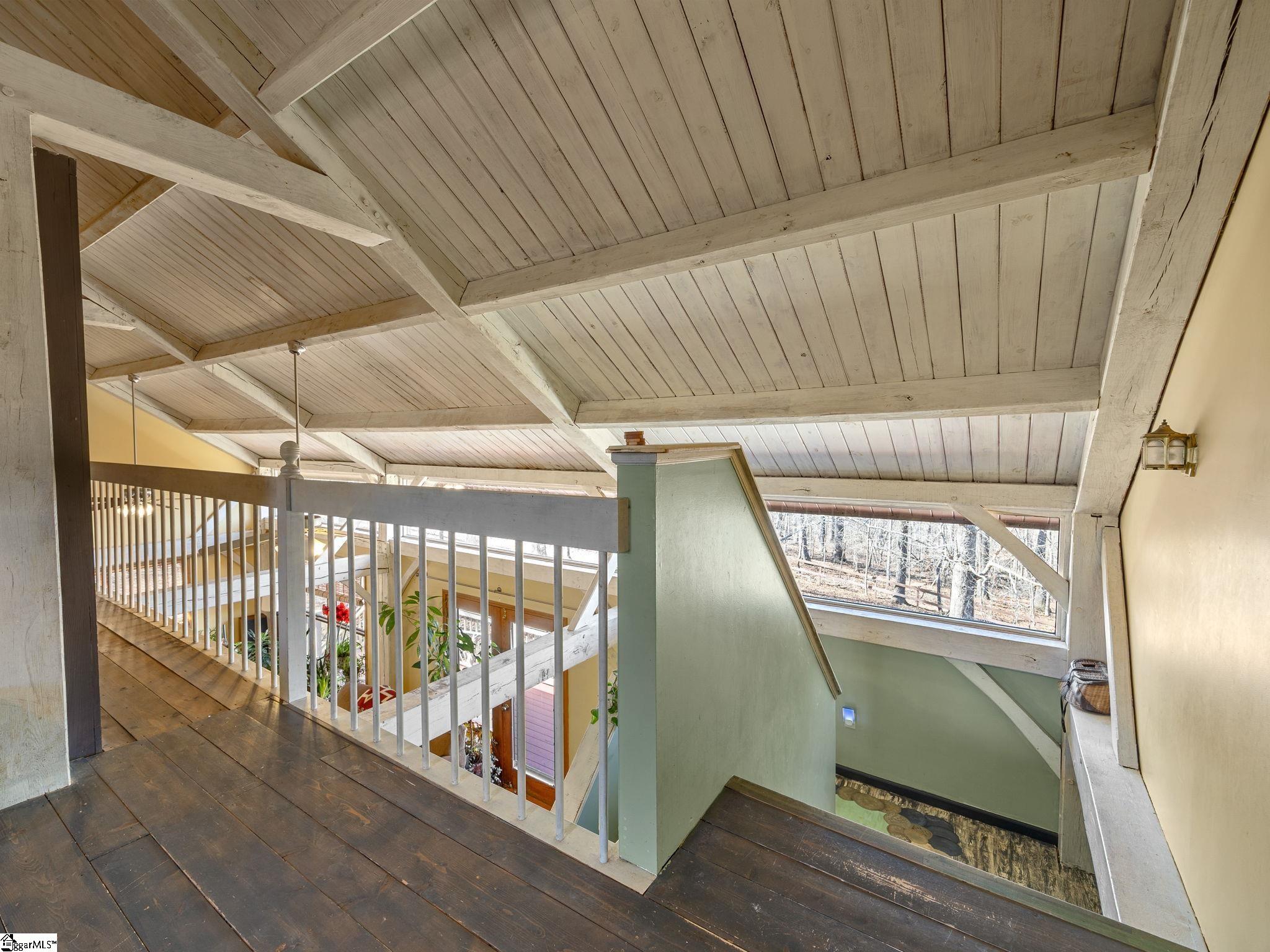 405 Loop Road Campobello, SC 29322 - Photo 20 of 49