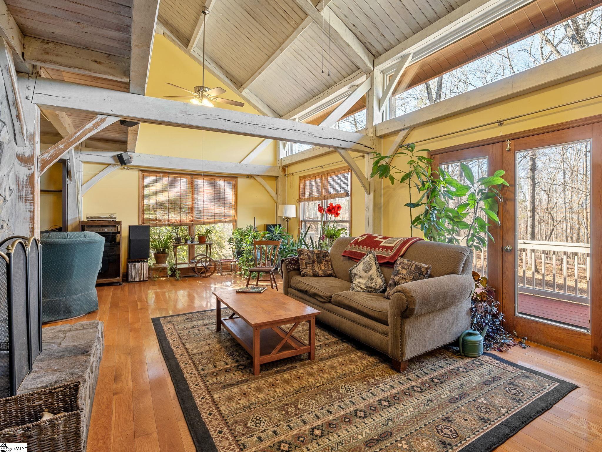 405 Loop Road Campobello, SC 29322 - Photo 2 of 49