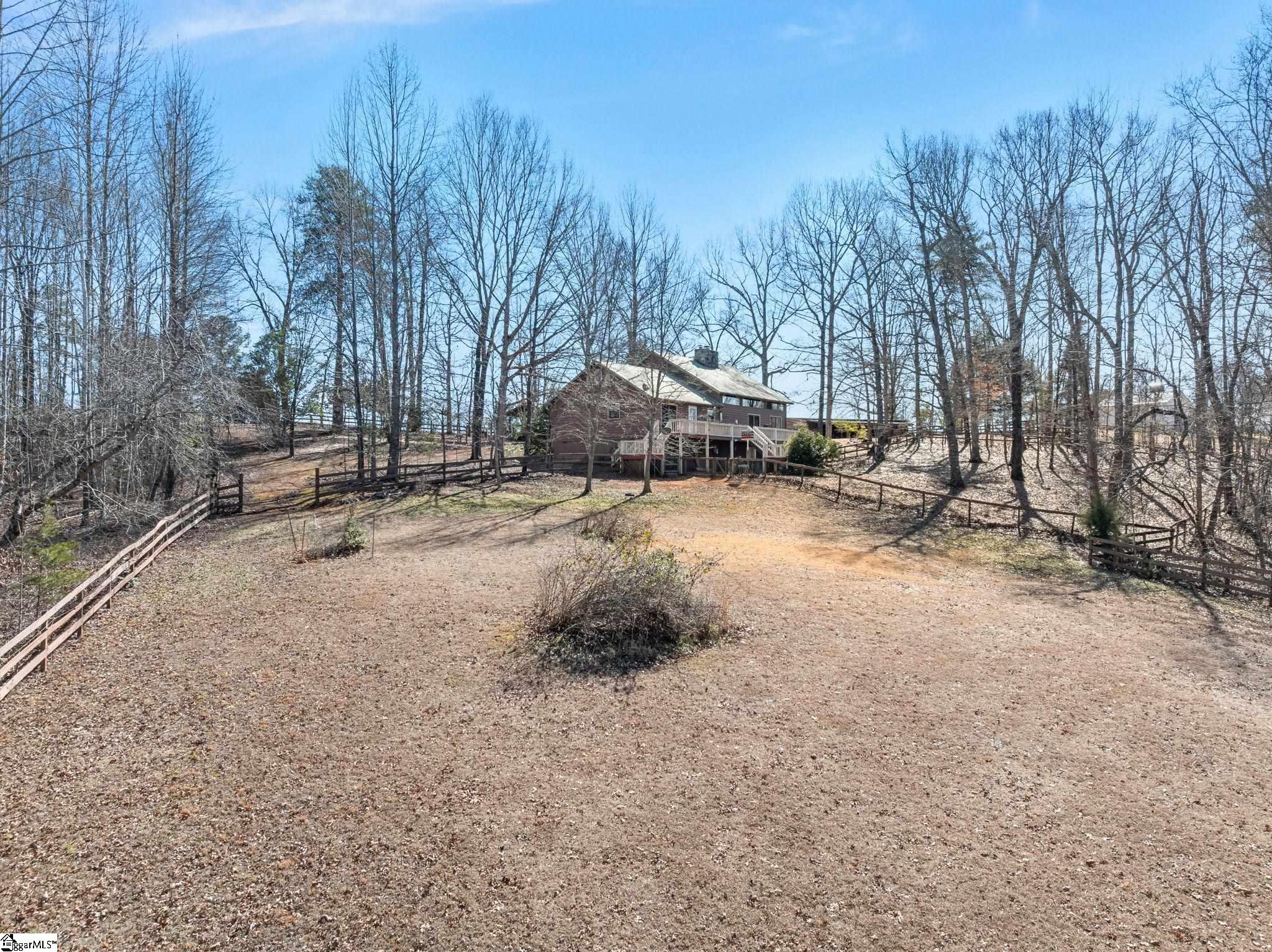 405 Loop Road Campobello, SC 29322 - Photo 21 of 49