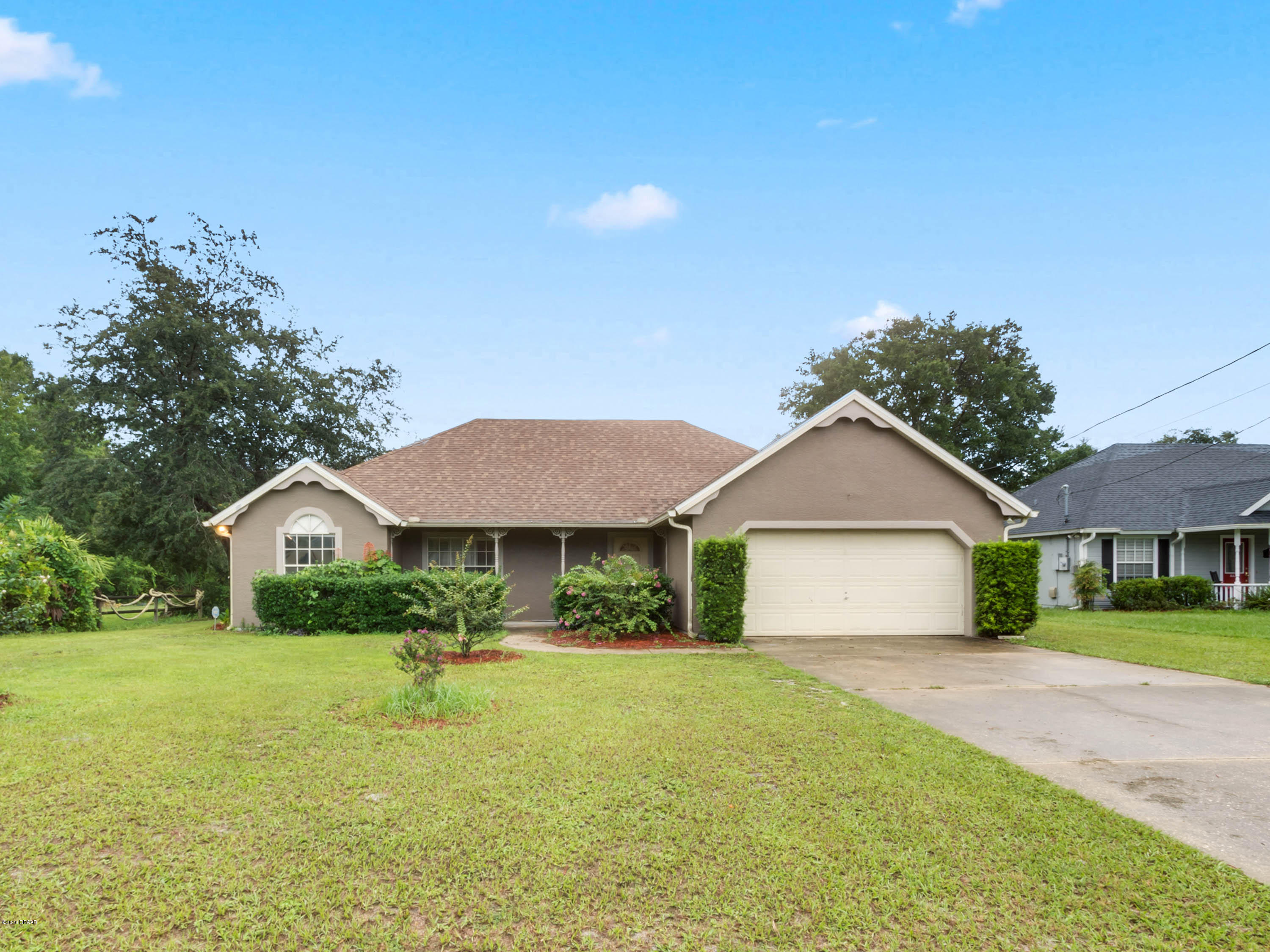 1455 7th Avenue DeLand, FL 32724 - Photo 1 of 29 Front of home