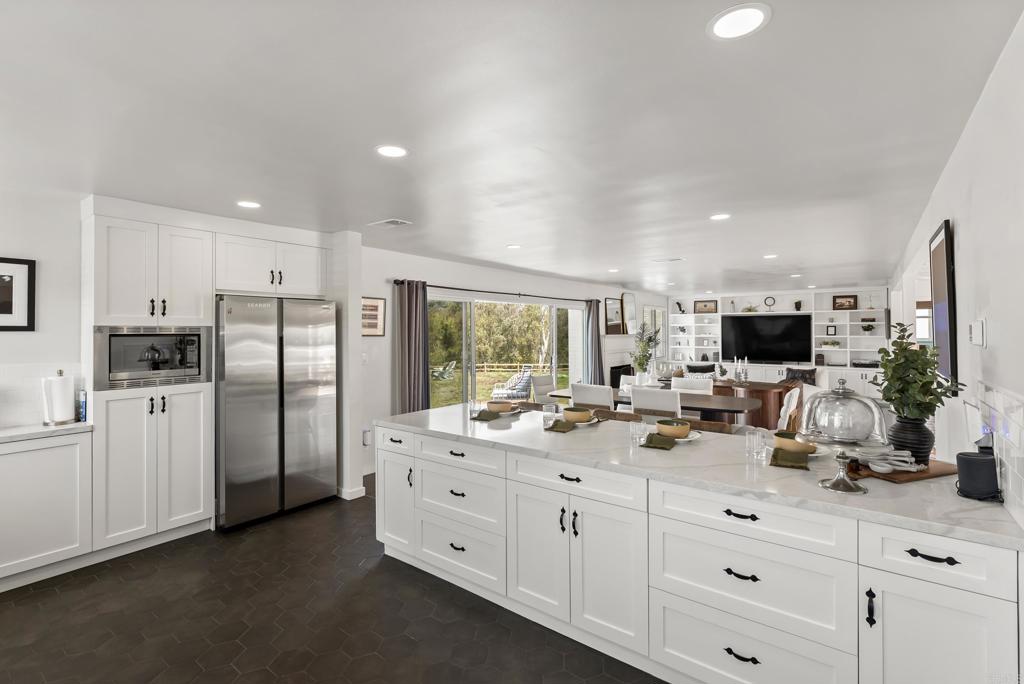 5306 Linea Del Cielo Rancho Santa Fe, CA 92067 - Photo 3 of 20