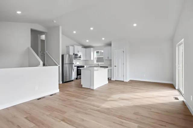 $353,900 | 625 Redwood Loop North, Cambridge, MN 55008