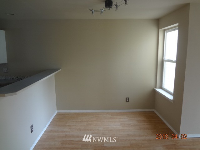 833 Southwest Sunset Boulevard, Unit J48 Renton, WA 98057 - Photo 3 of 11
