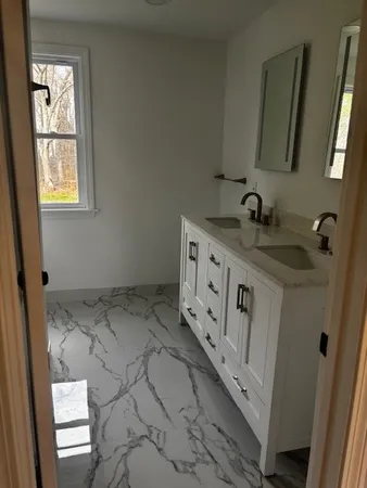 $925,000 | 301 Liberty Road, Exeter, RI 02822