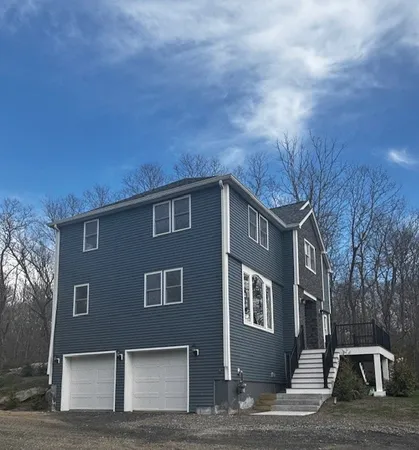$925,000 | 301 Liberty Road, Exeter, RI 02822