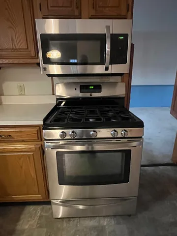 $699,900 | 23 Birchwood Lane, Burlington, VT 05408