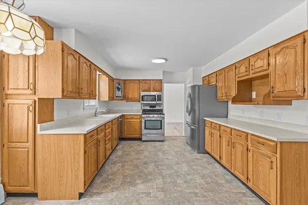 $649,900 | 23 Birchwood Lane, Burlington, VT 05408