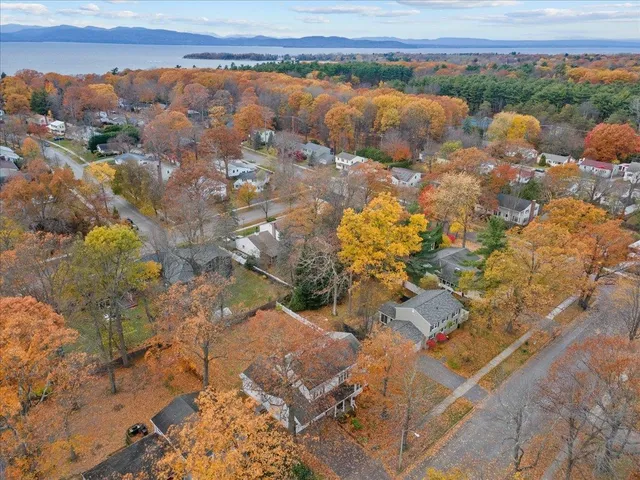 $699,900 | 23 Birchwood Lane, Burlington, VT 05408