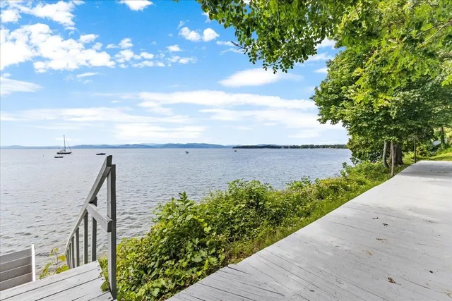 $699,900 | 23 Birchwood Lane, Burlington, VT 05408