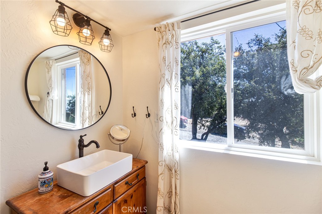 24387 Rocky Point Road Idyllwild, CA 92549 - Photo 7 of 31