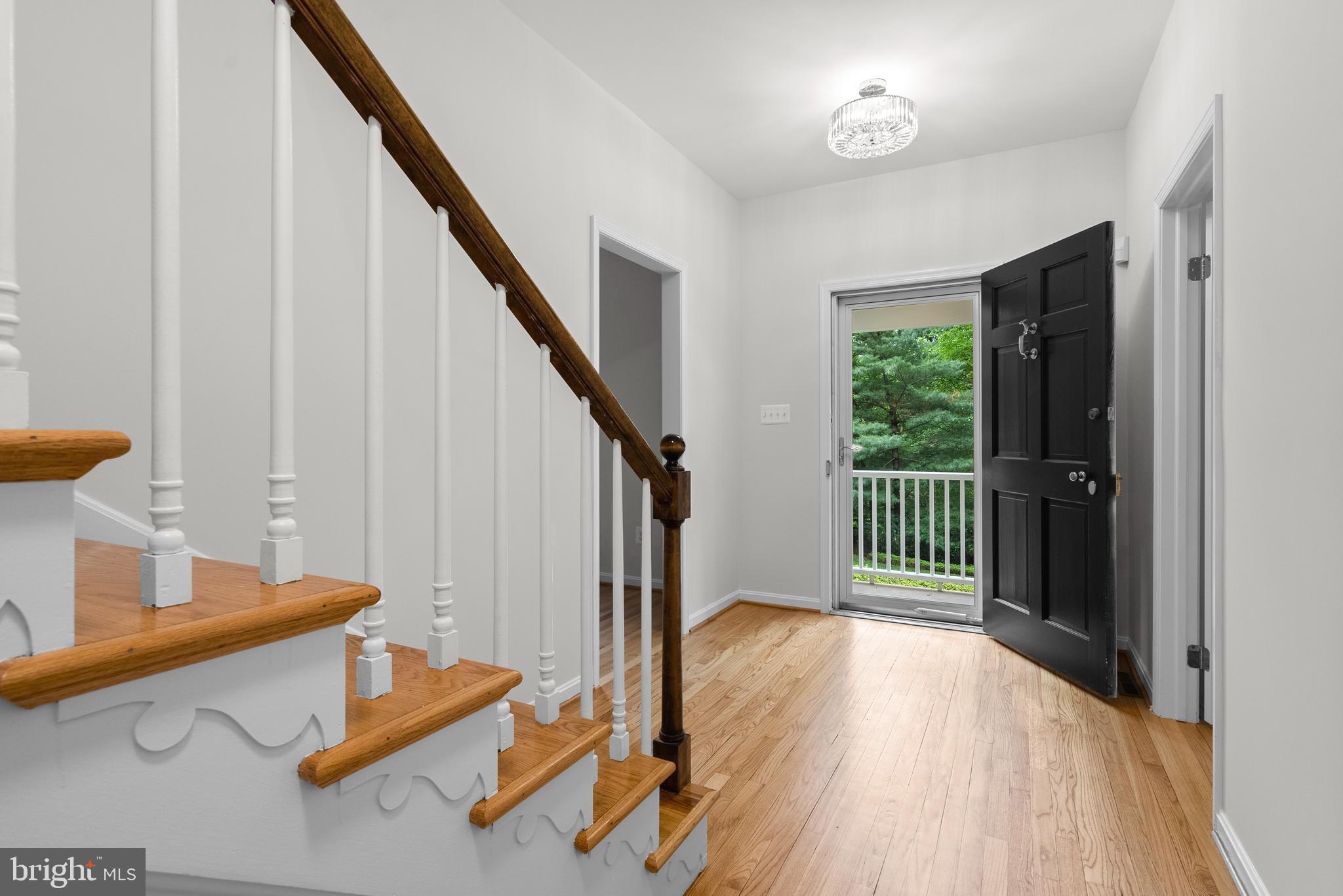 15720 Comus Road Clarksburg, MD 20871 - Photo 25 of 68 Foyer