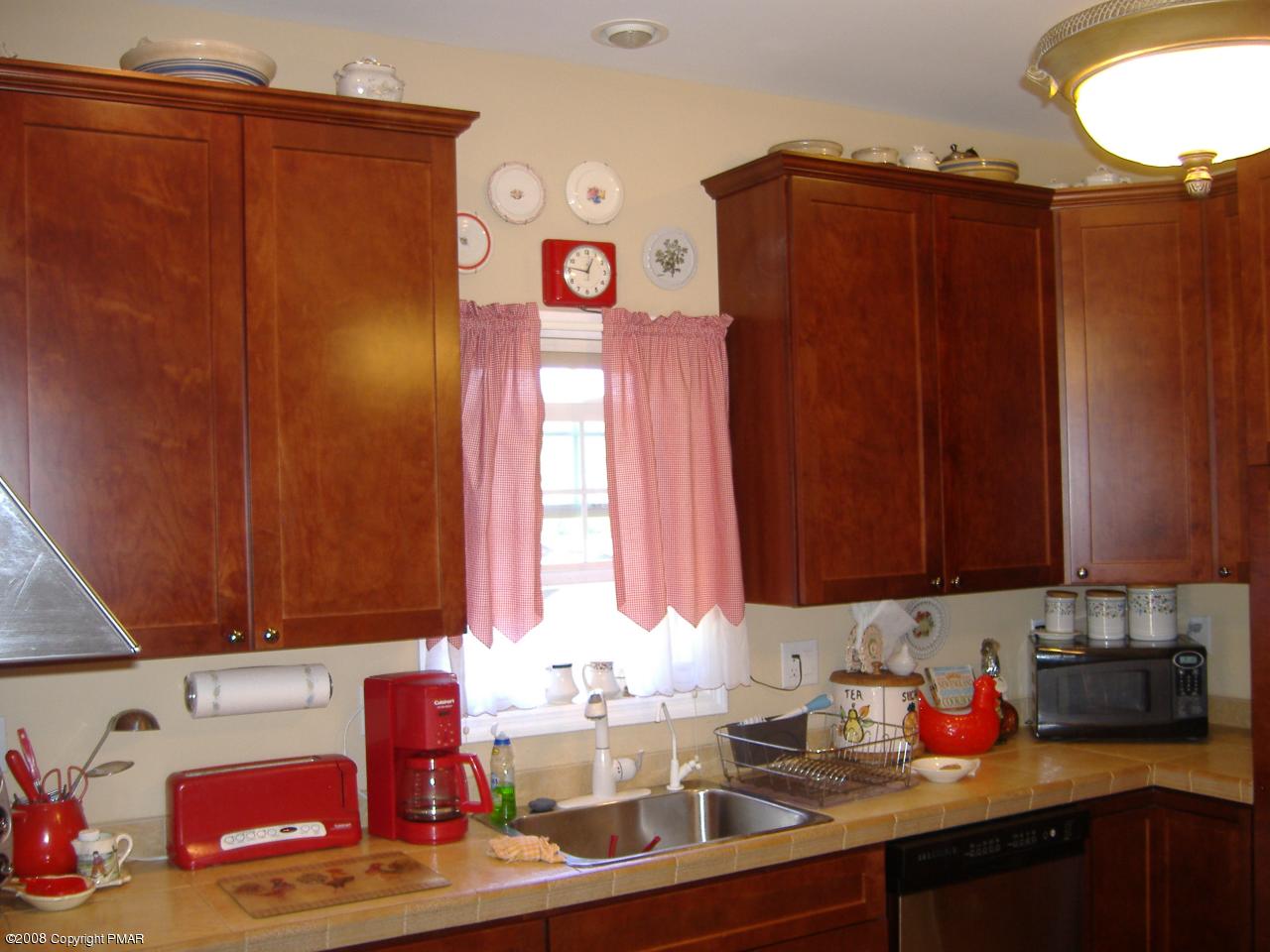 208 Moon Valley Road Milford, PA 18337 - Photo 6 of 6 KITCHEN 2
