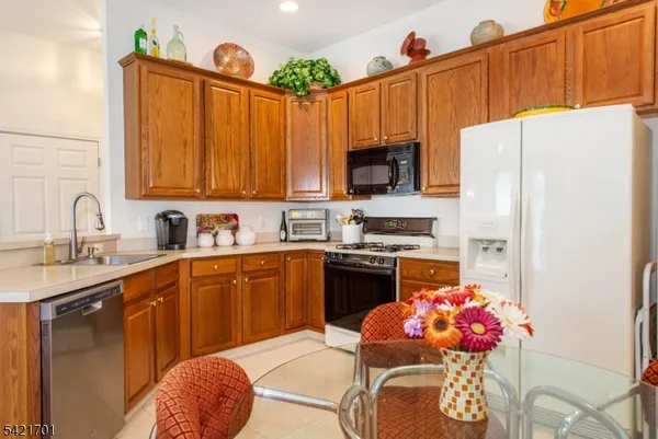 $510,000 | 703 4 Seasons Drive, Unit 703, Wayne, NJ 07470