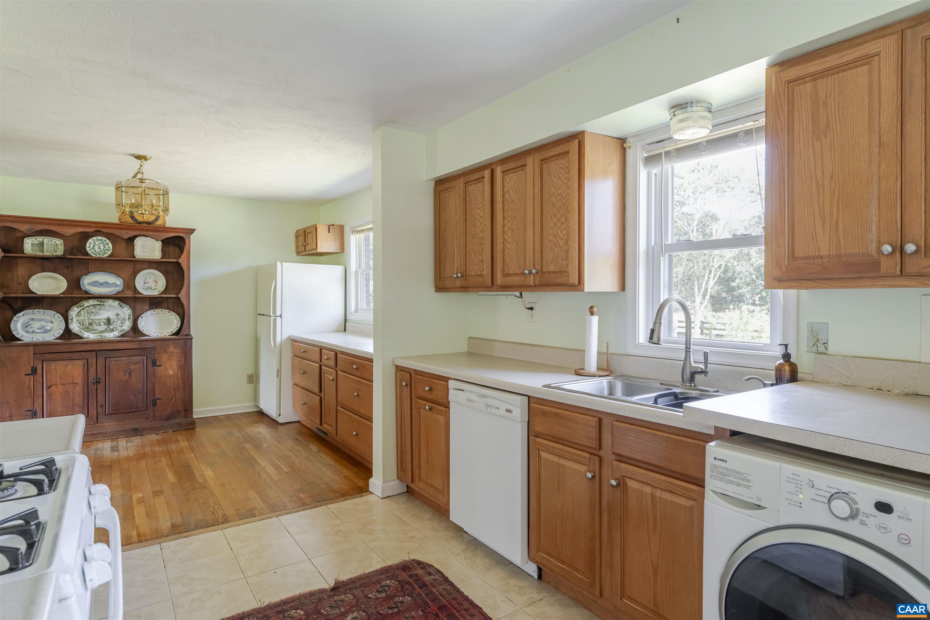 691 Old Roseland Road Roseland, VA 22967 - Photo 12 of 47 a kitchen that has a sink and a stove in it