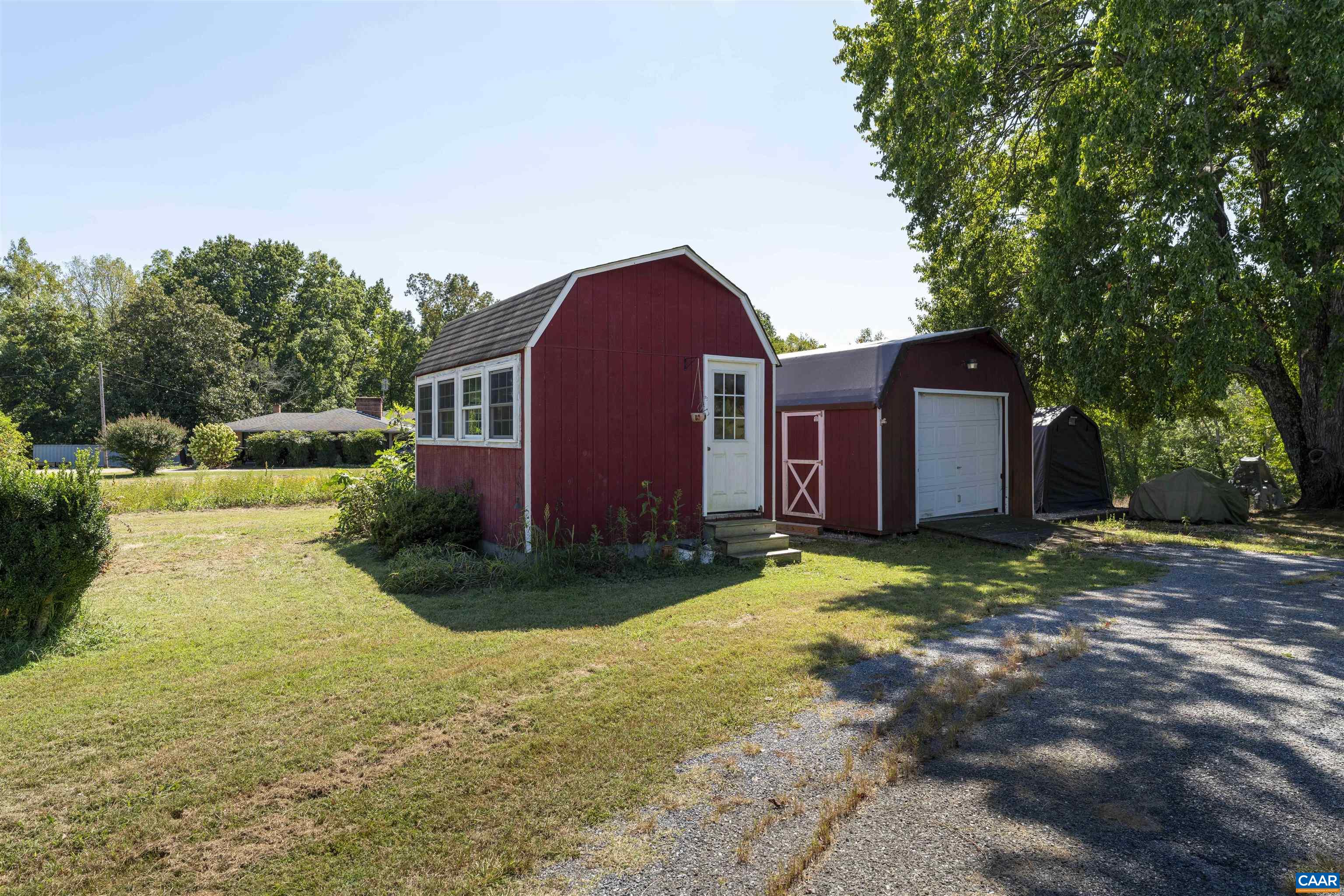 691 Old Roseland Road Roseland, VA 22967 - Photo 45 of 47 a view of a back yard with green space
