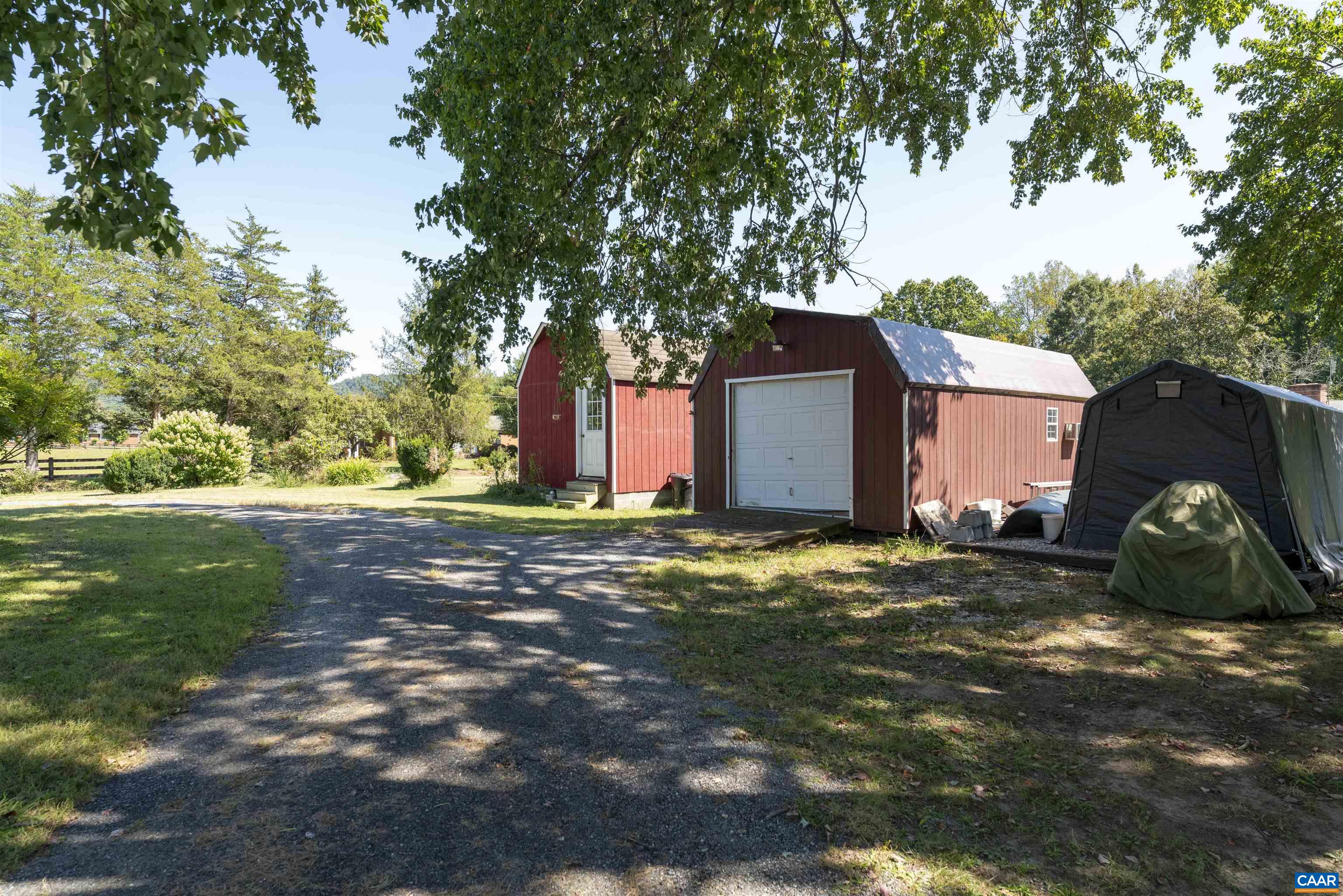 691 Old Roseland Road Roseland, VA 22967 - Photo 46 of 47 front view of a house with a yard