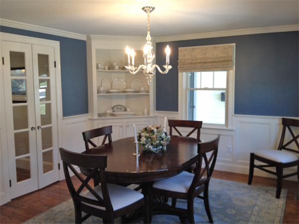 6 Jackson Road Wellesley, MA 02481 - Photo 8 of 17 a view of a dining room with furniture and chandelier