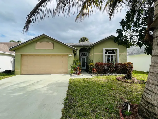 $485,000 | 113 Cypress Lane, Royal Palm Beach, FL 33411