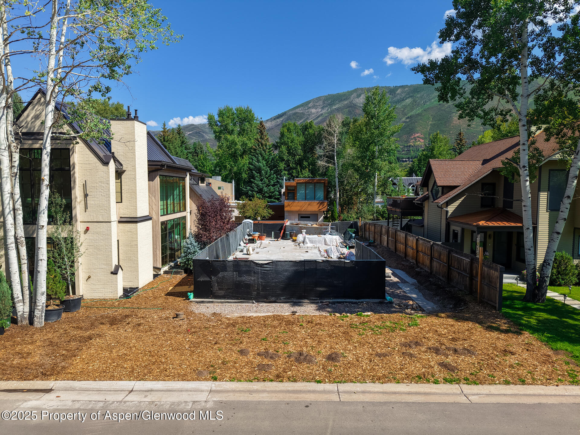622 West Smuggler Street Aspen, CO 81611 - Photo 3 of 11 622 W Smuggler